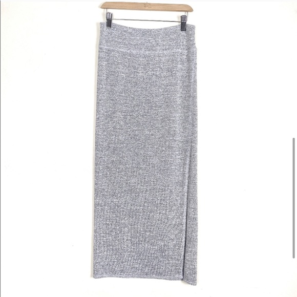 Aritzia Wilfred Free Shields Slit Midi Skirt - Picture 5 of 7
